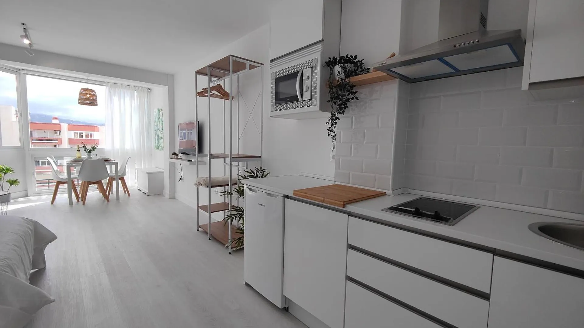 Apartment Amazonia Beach Torre Del Mar Spain
